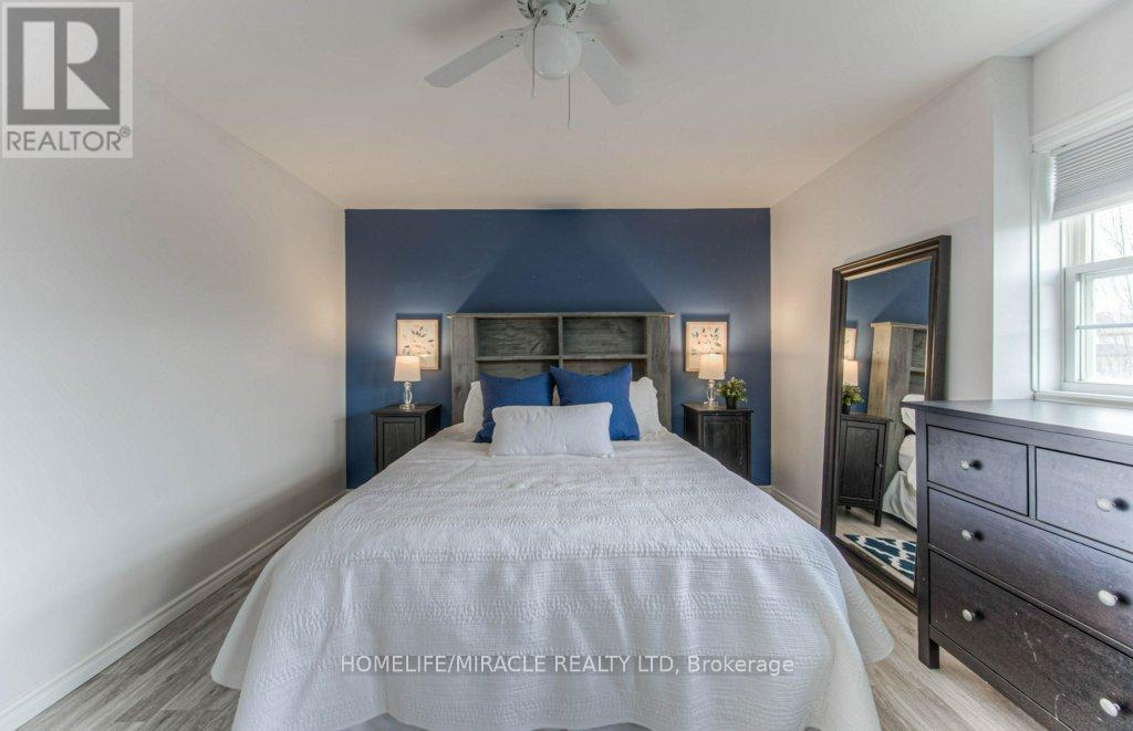 32 Amanda Walk, Cambridge, Ontario  N3C 4K8 - Photo 3 - X11928610