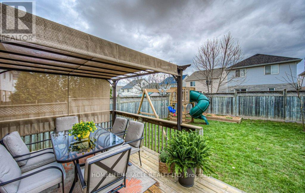32 Amanda Walk, Cambridge, Ontario  N3C 4K8 - Photo 37 - X11928610