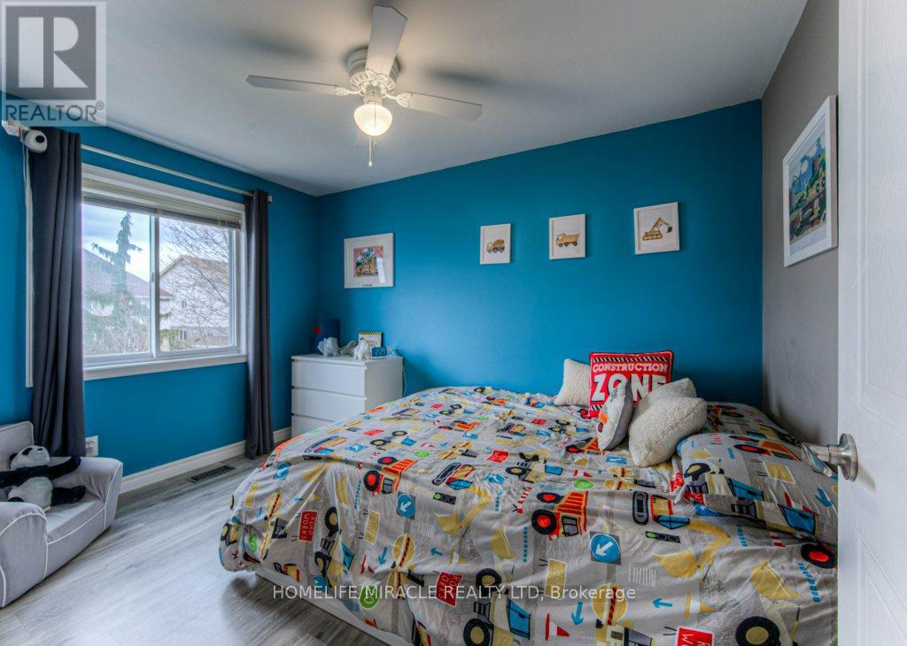 32 Amanda Walk, Cambridge, Ontario  N3C 4K8 - Photo 5 - X11928610
