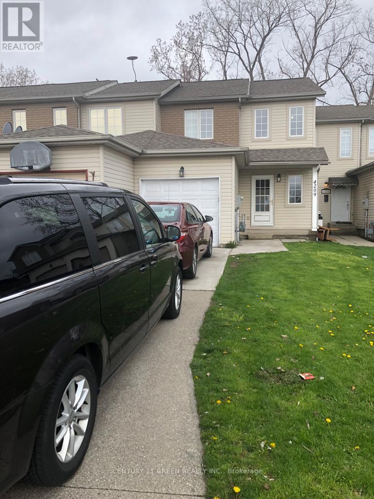 4209 Pioneer Avenue, Windsor, Ontario  N9G 2W7 - Photo 1 - X12010539