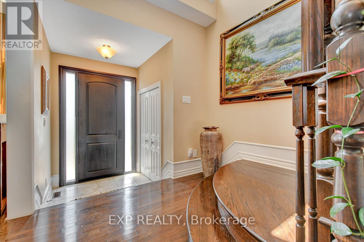 Property at 135 RIVERSEDGE CRESCENT image 3