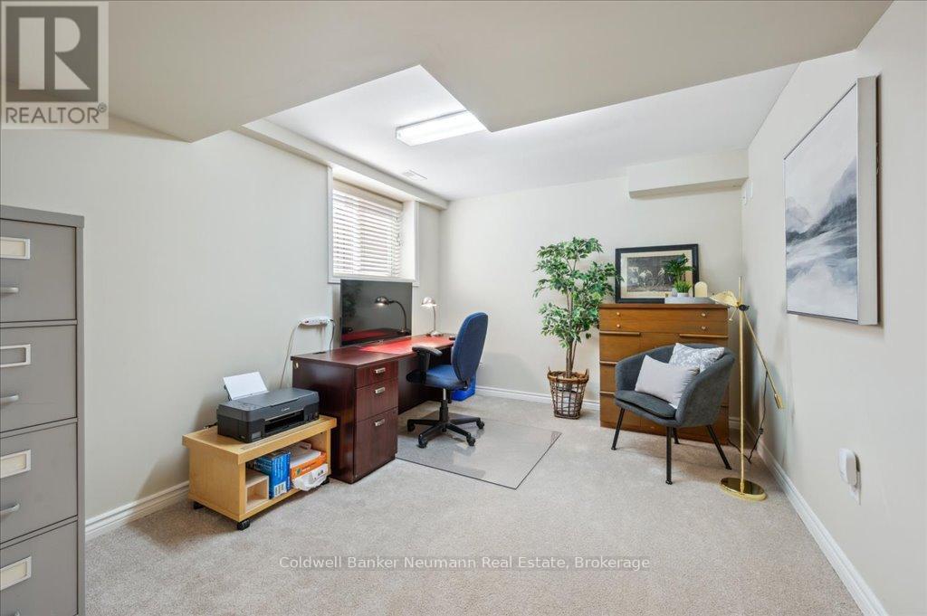 8 Ray Crescent, Guelph, Ontario  N1L 0B6 - Photo 35 - X12022955