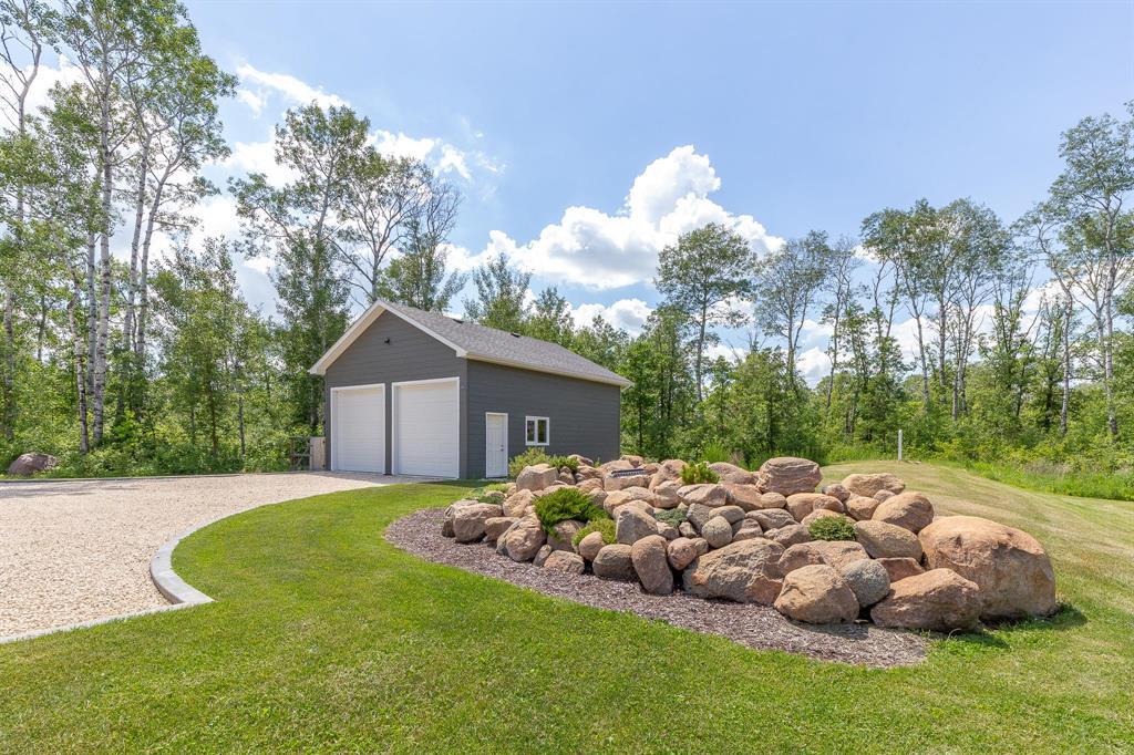 71 Andreas Drive, La Broquerie, Manitoba  R0A 0W2 - Photo 3 - 202506496