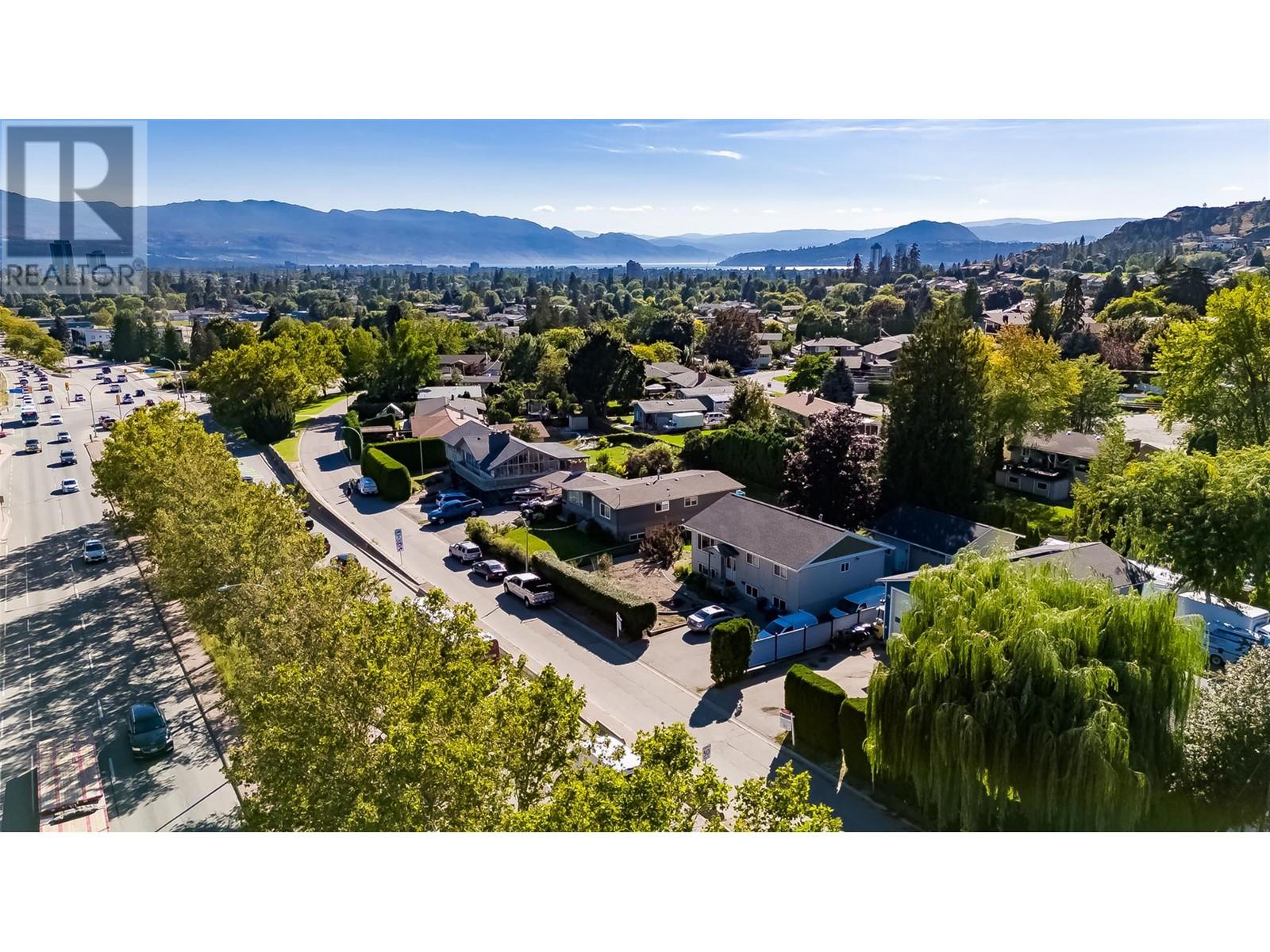 Property at 740 Glenmore Drive image 4