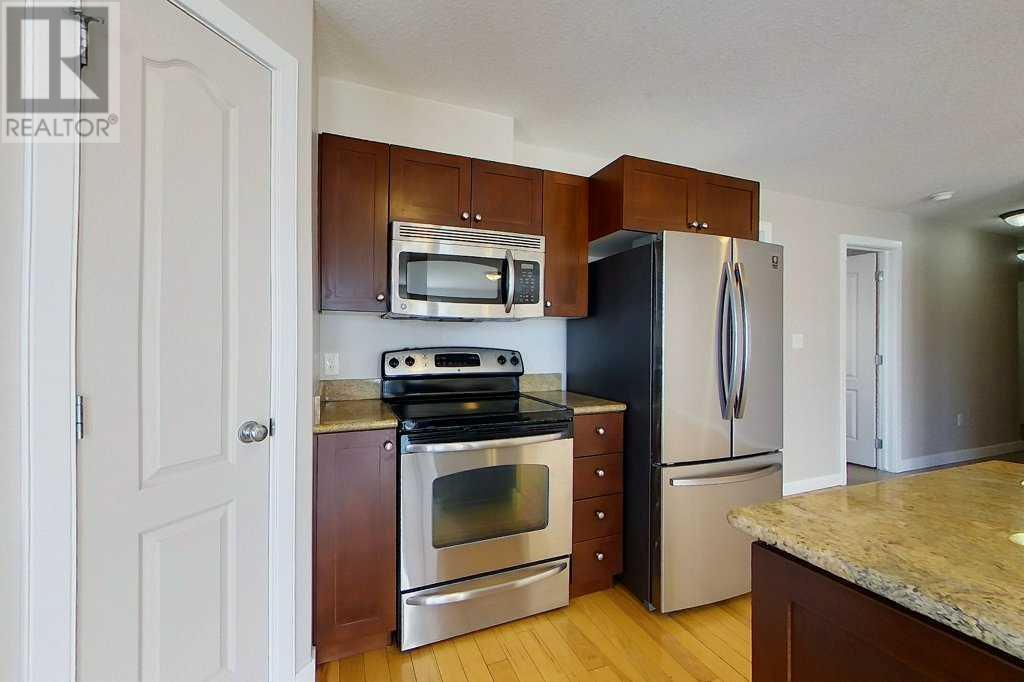 201, 4502 -52 Ave Avenue, Whitecourt, Alberta  T7S 1N6 - Photo 4 - A2210739