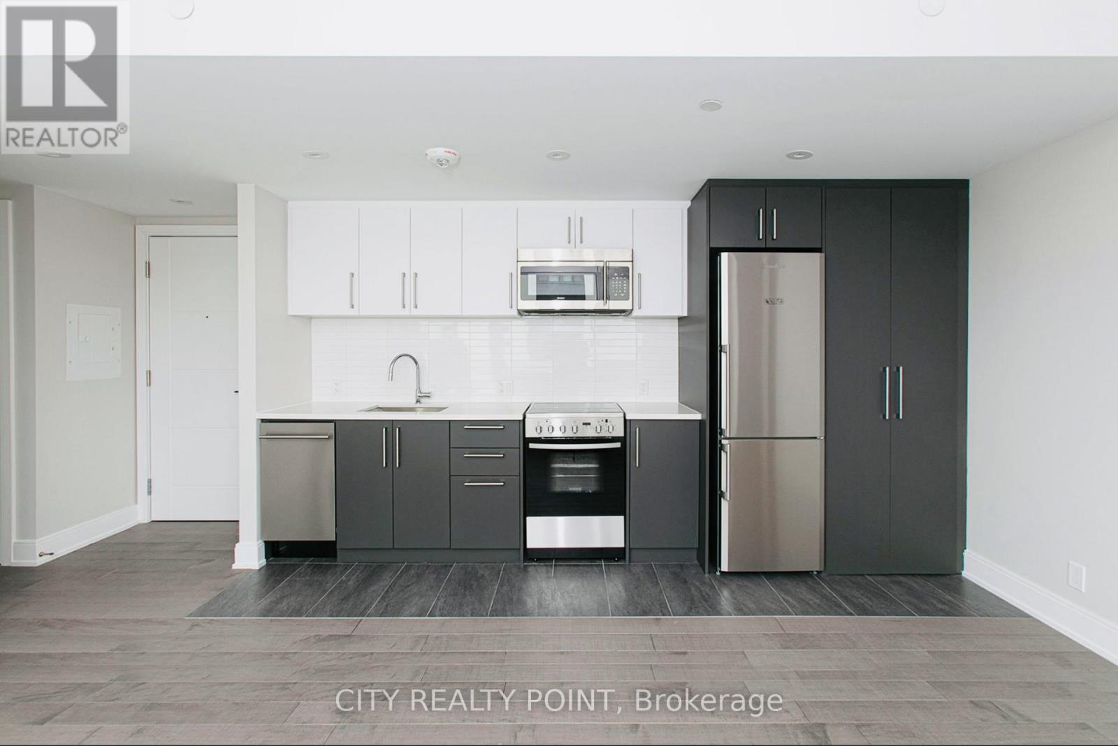 508 - 11 Walmer Road, Toronto, Ontario  M5R 2W9 - Photo 4 - C12084861