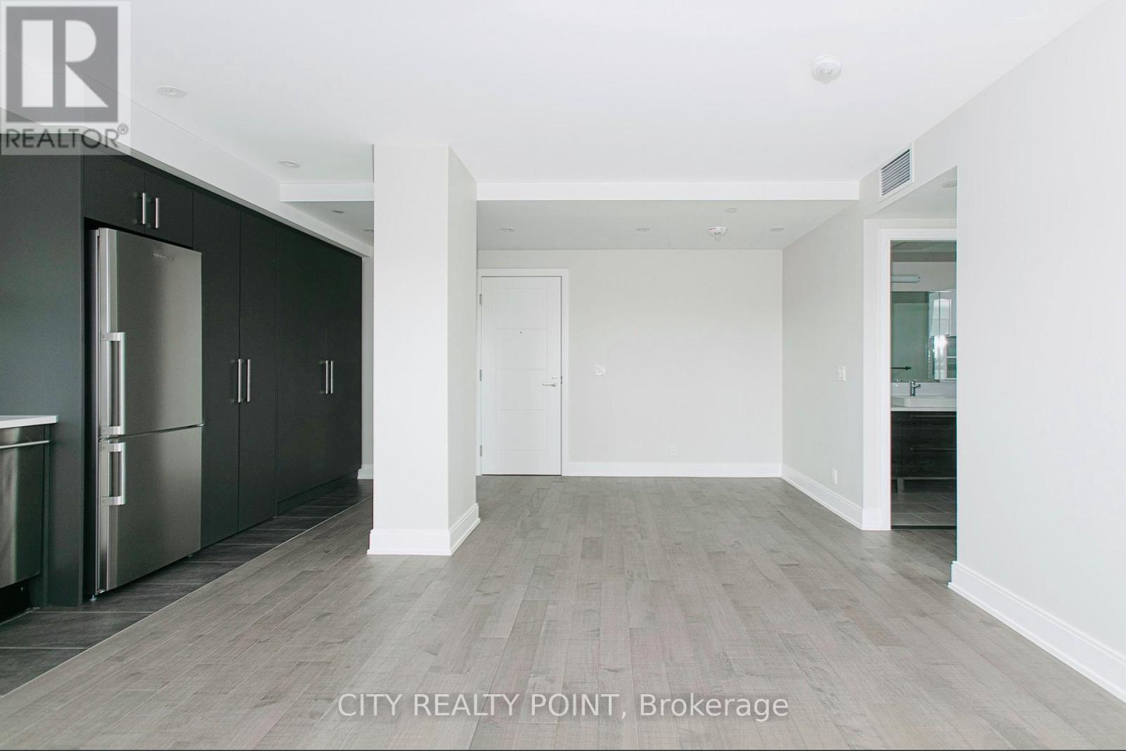 103 - 11 Walmer Road, Toronto, Ontario  M5R 2W9 - Photo 3 - C12084863