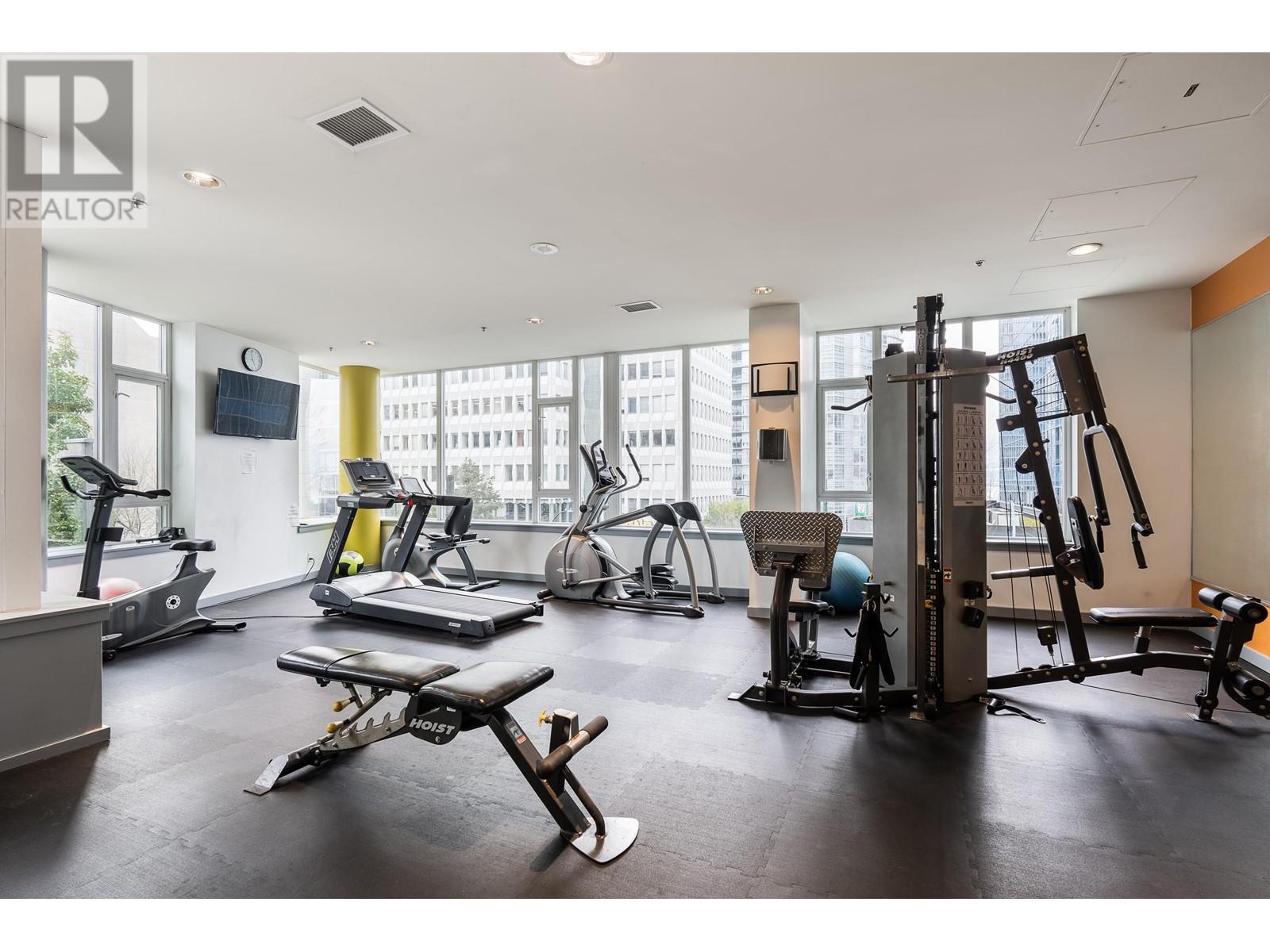 Listing Picture 27 of 39 : 2802 1188 W PENDER STREET, Vancouver / 溫哥華 - 魯藝地產 Yvonne Lu Group - MLS Medallion Club Member