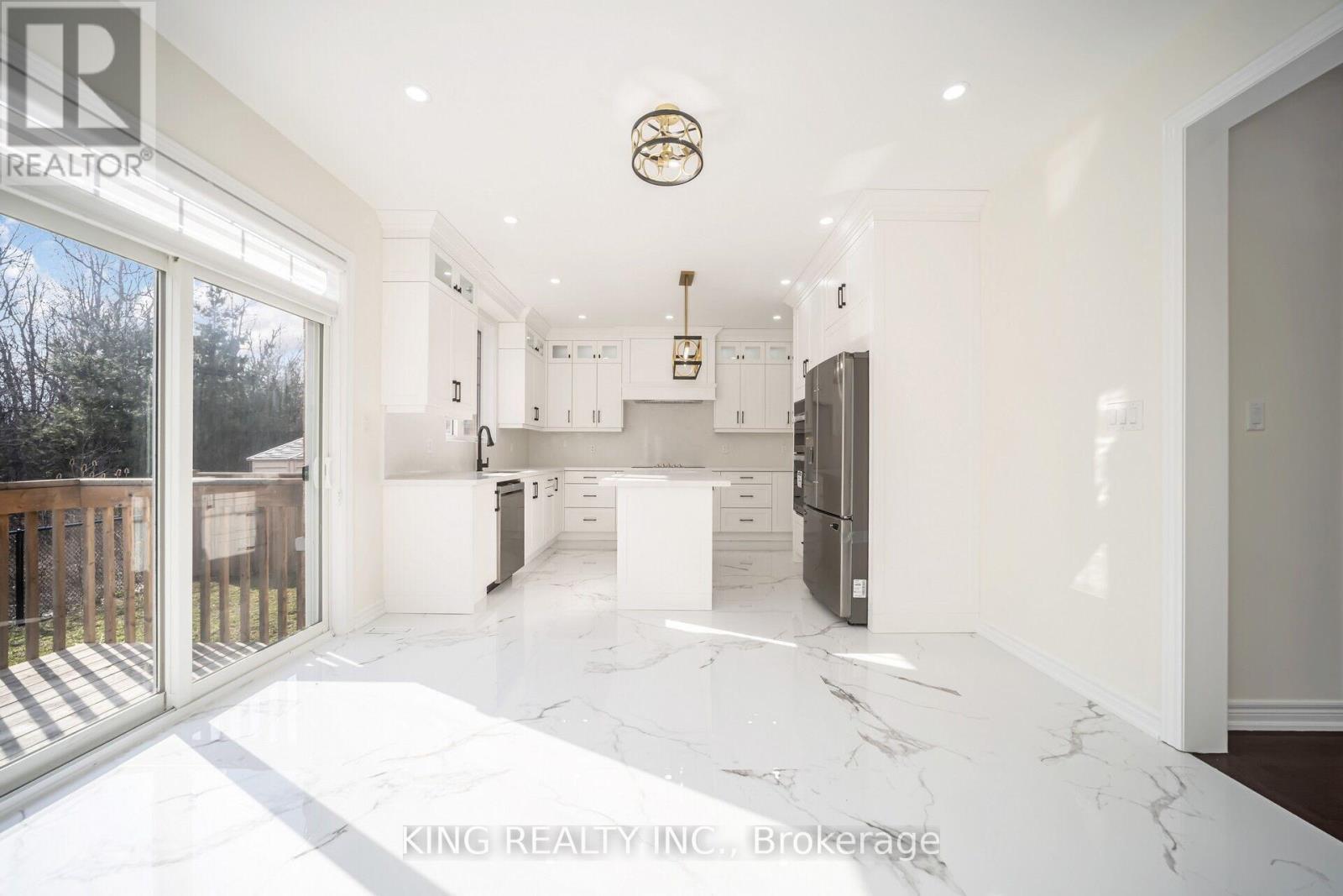 52 Haverstock Crescent, Brampton, Ontario  L7A 0G1 - Photo 10 - W12084845
