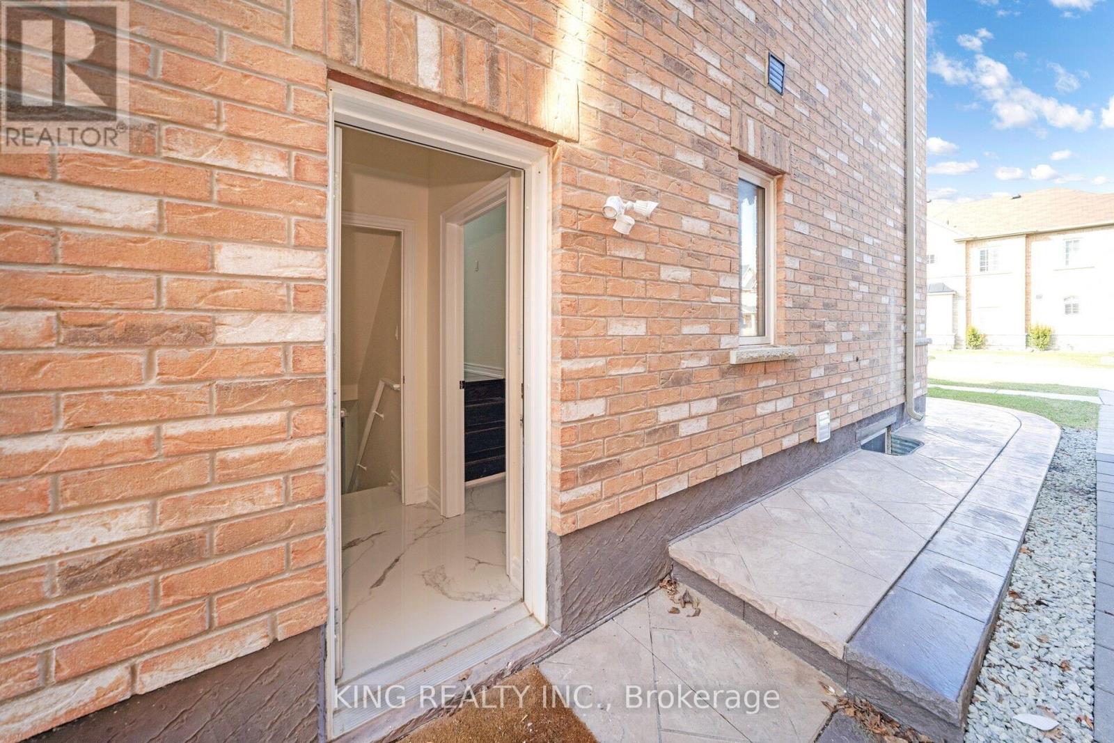 52 Haverstock Crescent, Brampton, Ontario  L7A 0G1 - Photo 37 - W12084845