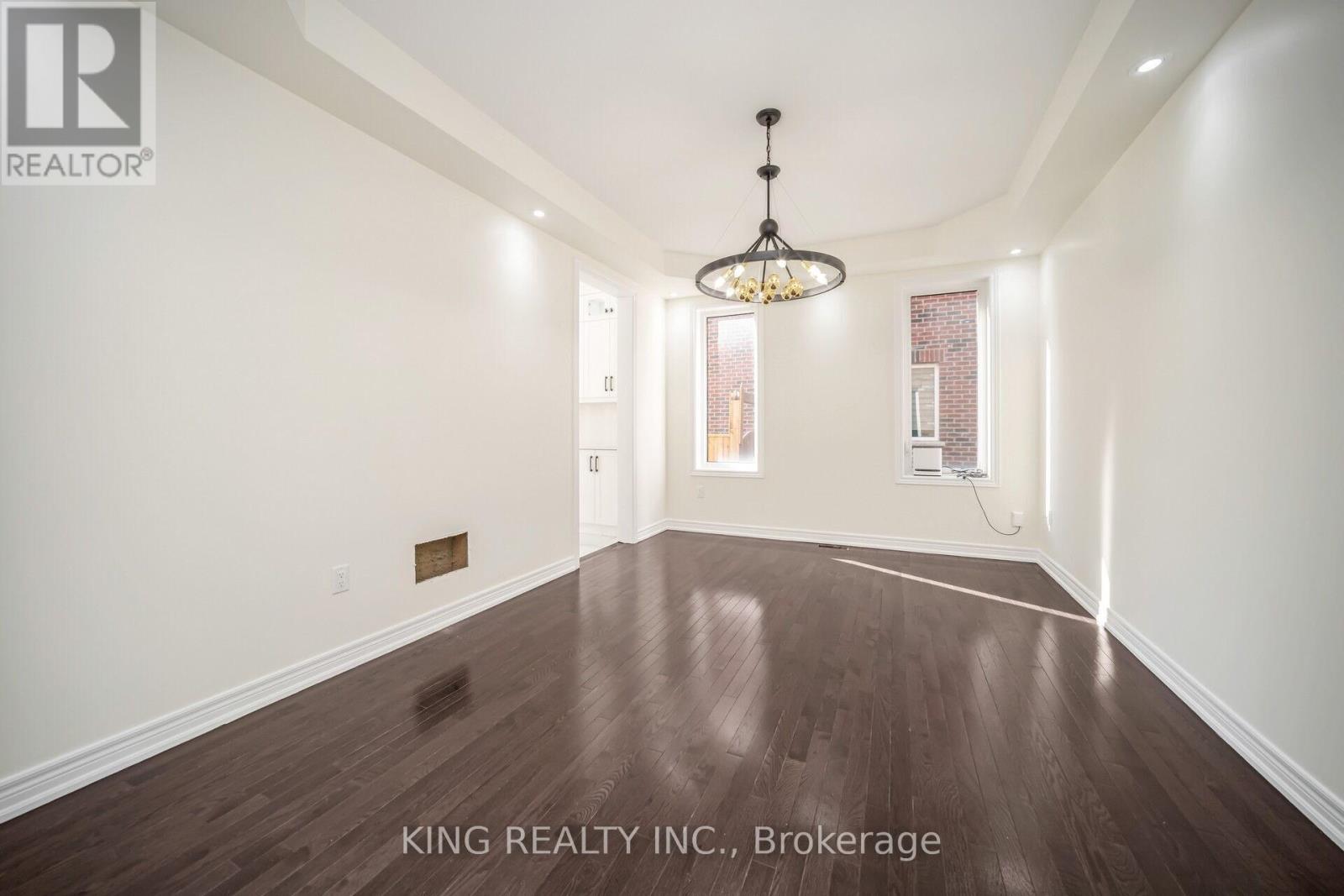 52 Haverstock Crescent, Brampton, Ontario  L7A 0G1 - Photo 8 - W12084845