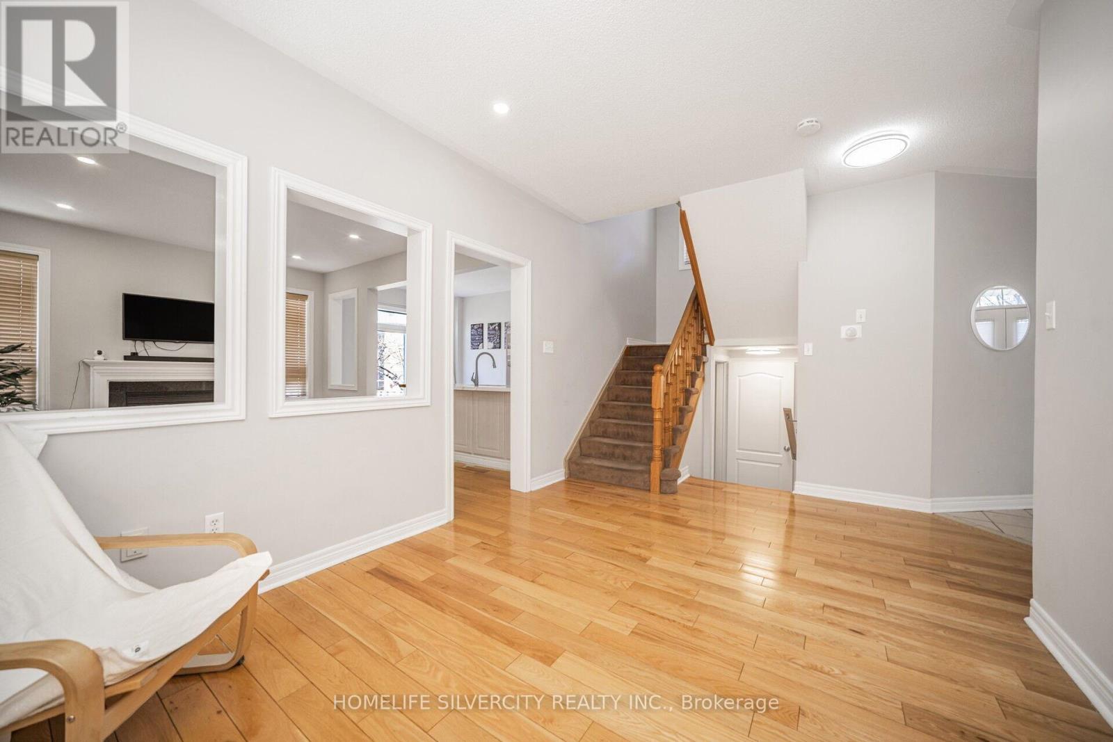 6 Aria Lane, Brampton, Ontario  L6S 6J5 - Photo 8 - W12082169
