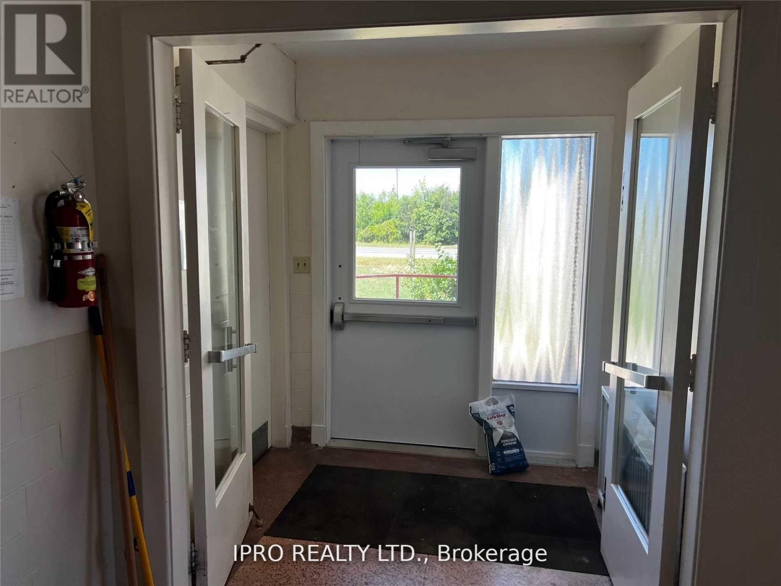 10611 Highway 3, Wainfleet, Ontario  L3K 5V4 - Photo 20 - X12084815