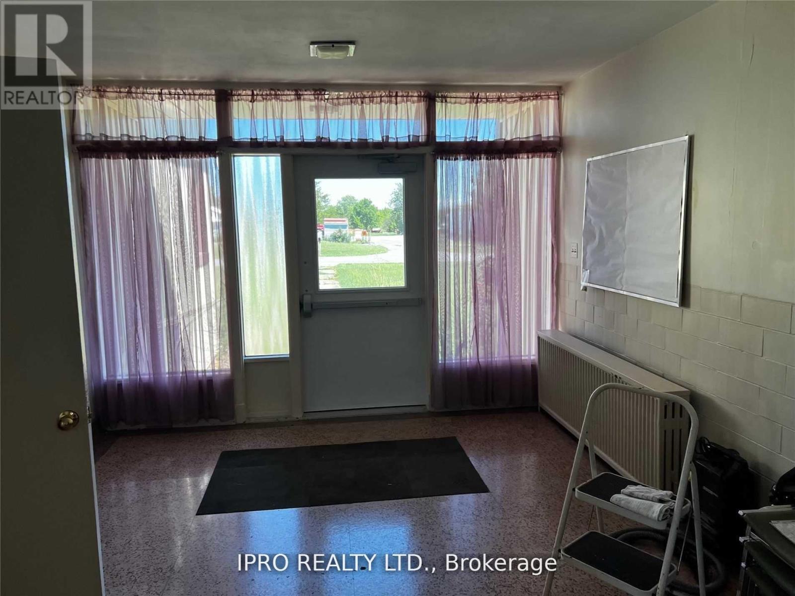 10611 Highway 3, Wainfleet, Ontario  L3K 5V4 - Photo 22 - X12084815