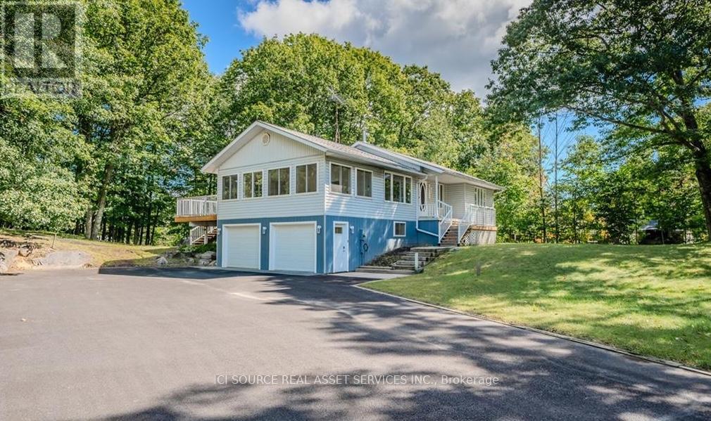 9 INDIAN CRESCENT, Muskoka Lakes, Ontario