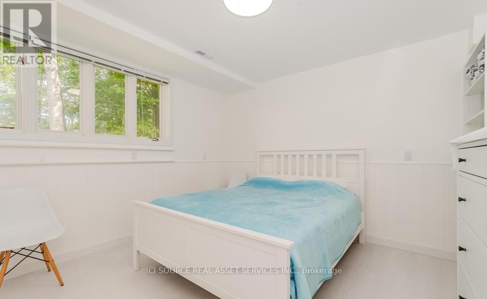 9 Indian Crescent, Muskoka Lakes, Ontario  P0B 1J0 - Photo 12 - X12084860