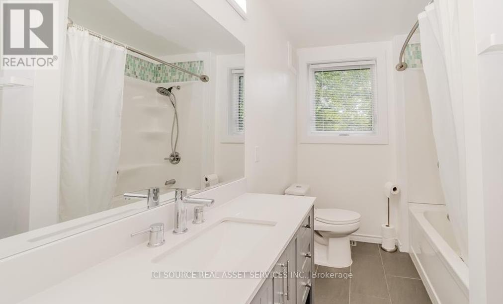9 Indian Crescent, Muskoka Lakes, Ontario  P0B 1J0 - Photo 9 - X12084860