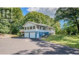 9 INDIAN CRESCENT, Muskoka Lakes, Ontario