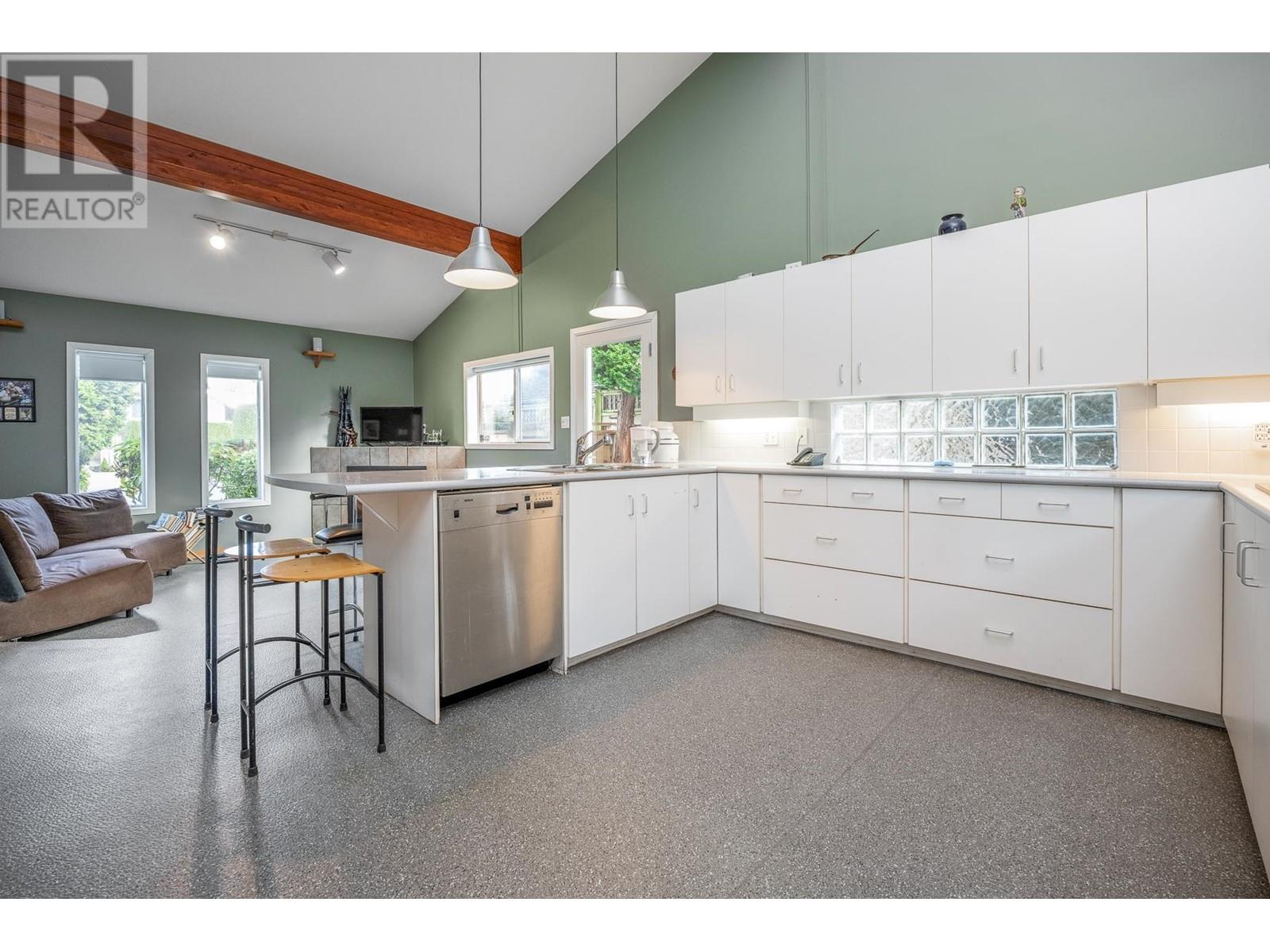 33 67 Street, Delta, British Columbia  V4L 1L5 - Photo 11 - R2990499