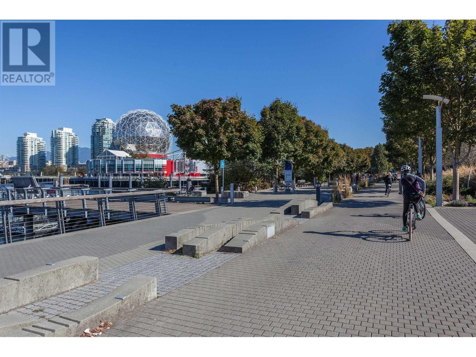 Listing Picture 32 of 39 : 515 38 W 1ST AVENUE, Vancouver / 溫哥華 - 魯藝地產 Yvonne Lu Group - MLS Medallion Club Member