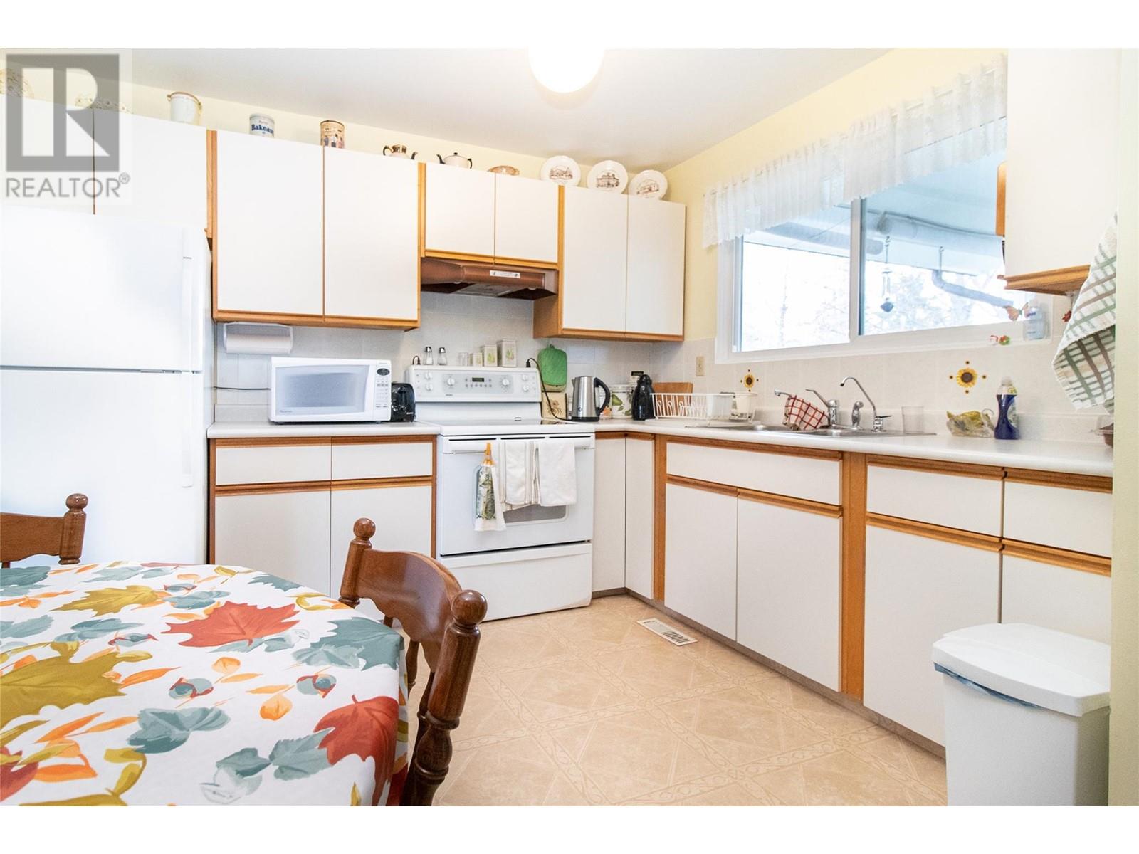 235 Pearson Road, Kelowna, British Columbia  V1X 2L5 - Photo 8 - 10343617