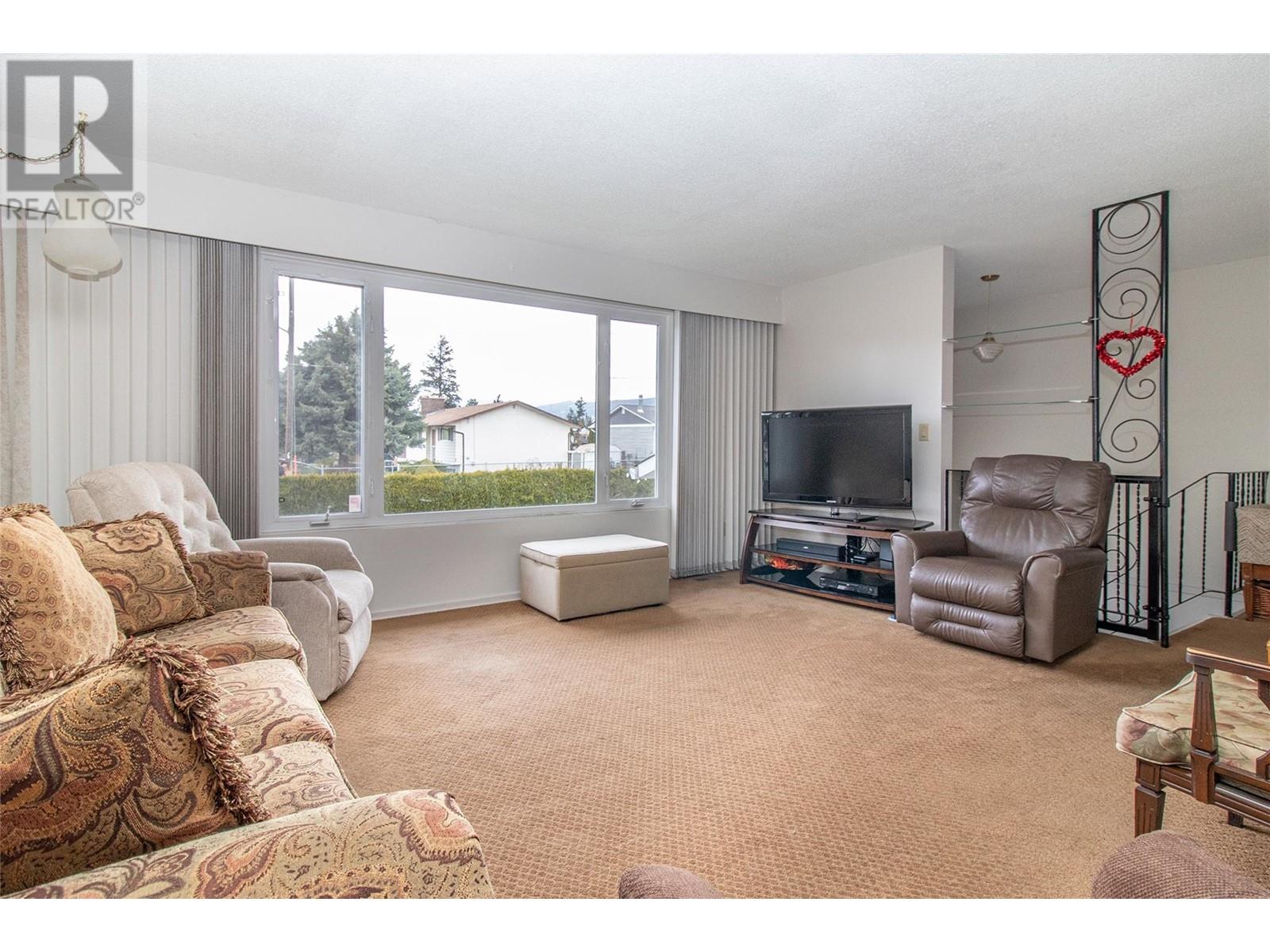 Property at 235 Pearson Road image 5