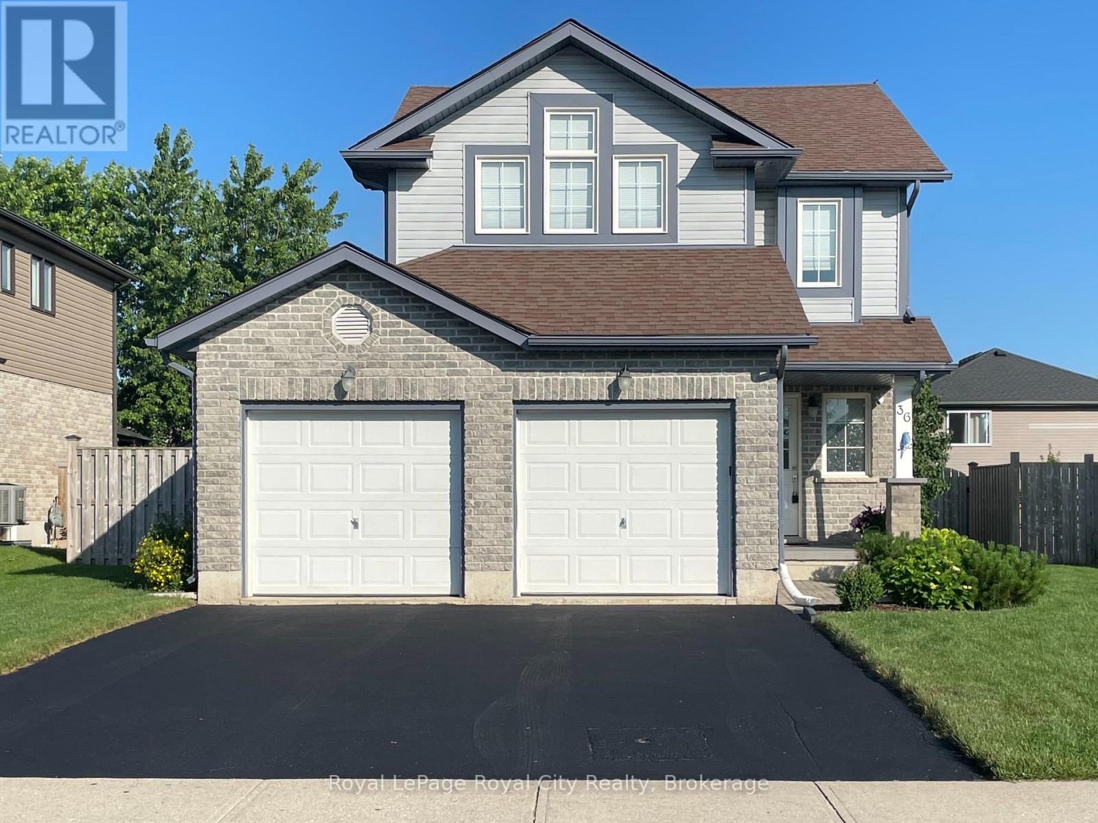 36 GREEN STREET, Mapleton, Ontario