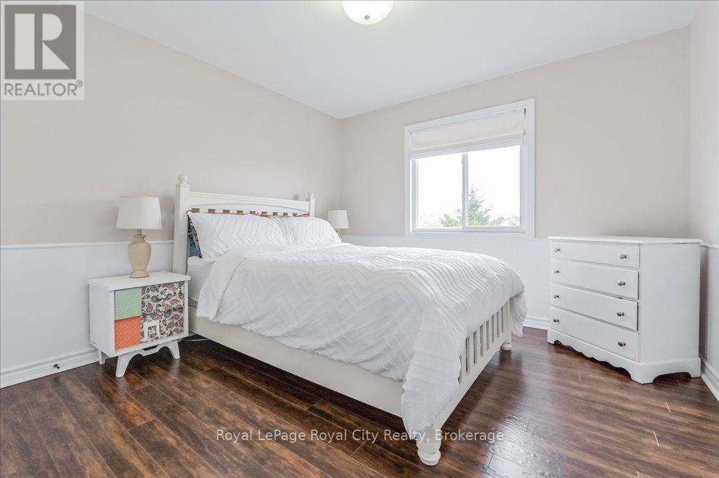 36 Green Street, Mapleton, Ontario  N0G 1P0 - Photo 19 - X12084892