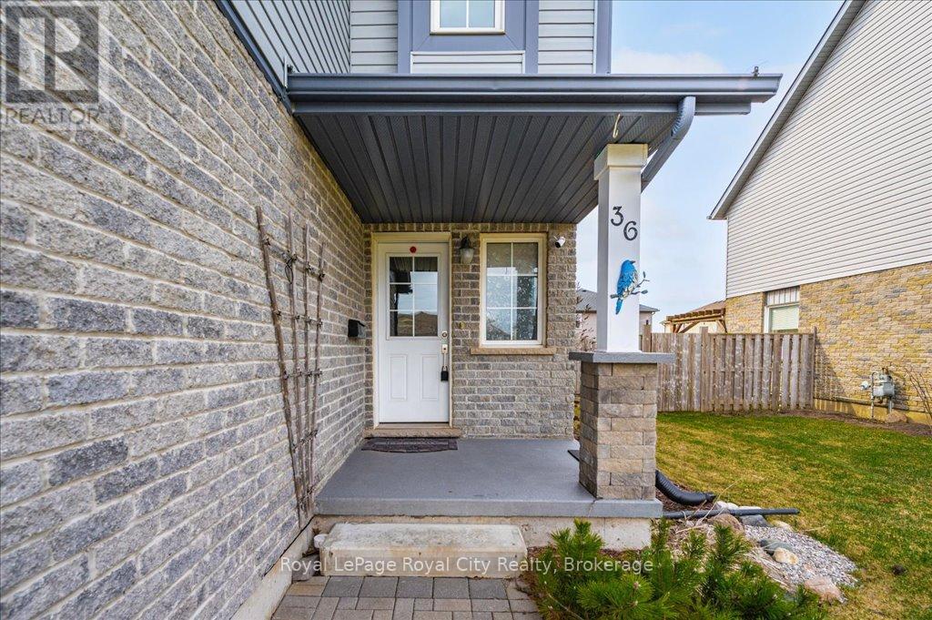 36 Green Street, Mapleton, Ontario  N0G 1P0 - Photo 3 - X12084892