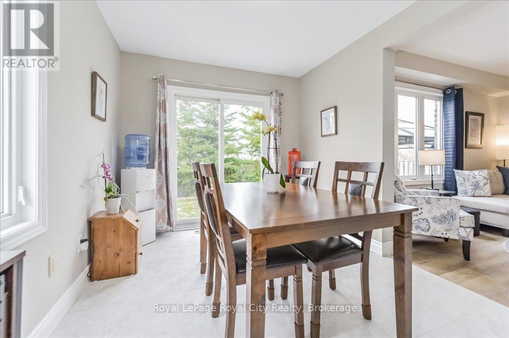 36 Green Street, Mapleton, Ontario  N0G 1P0 - Photo 8 - X12084892