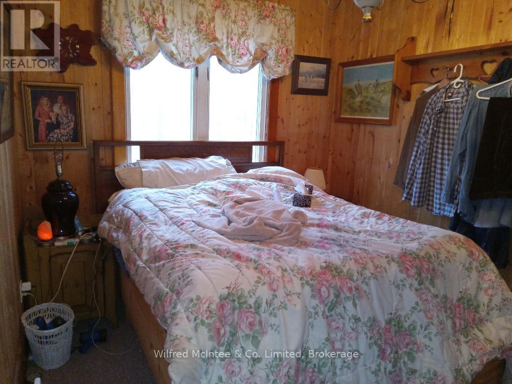 85897 Bluewater Highway, Ashfield-Colborne-Wawanosh, Ontario  N7A 3X9 - Photo 18 - X12084925