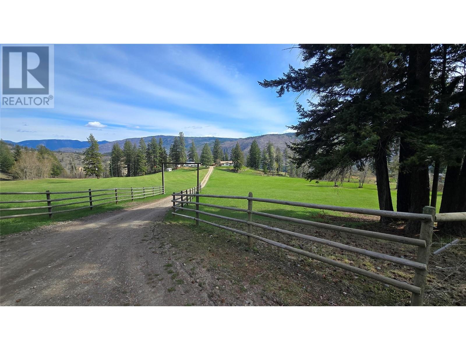 2300 Westsyde Road N, Barriere, British Columbia