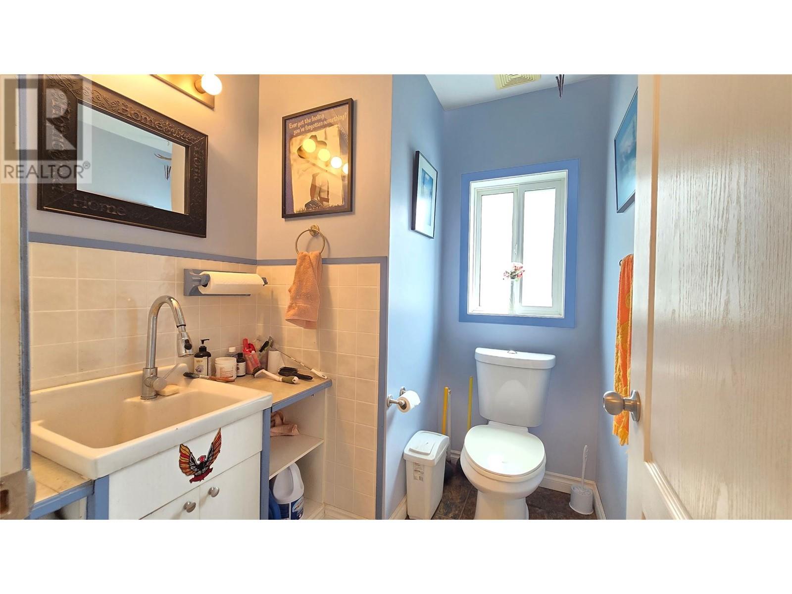 2300 Westsyde Road N, Barriere, British Columbia  V0E 1E0 - Photo 14 - 10336400