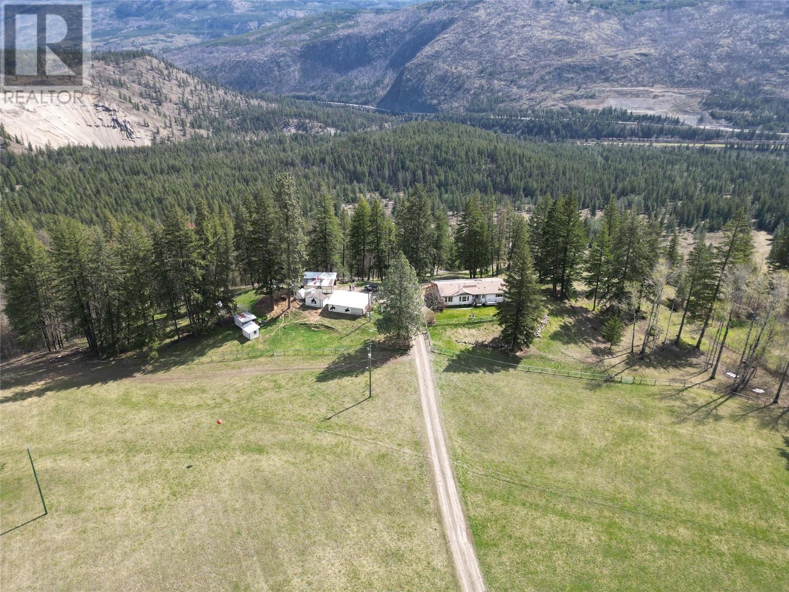 2300 Westsyde Road N, Barriere, British Columbia  V0E 1E0 - Photo 3 - 10336400