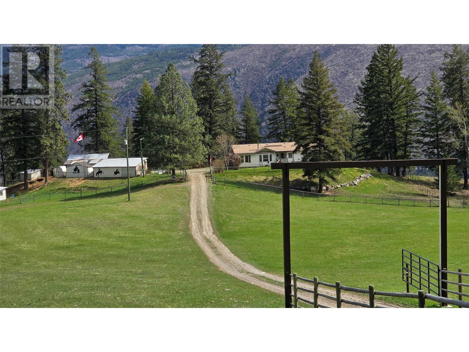 2300 Westsyde Road N, Barriere, British Columbia  V0E 1E0 - Photo 33 - 10336400