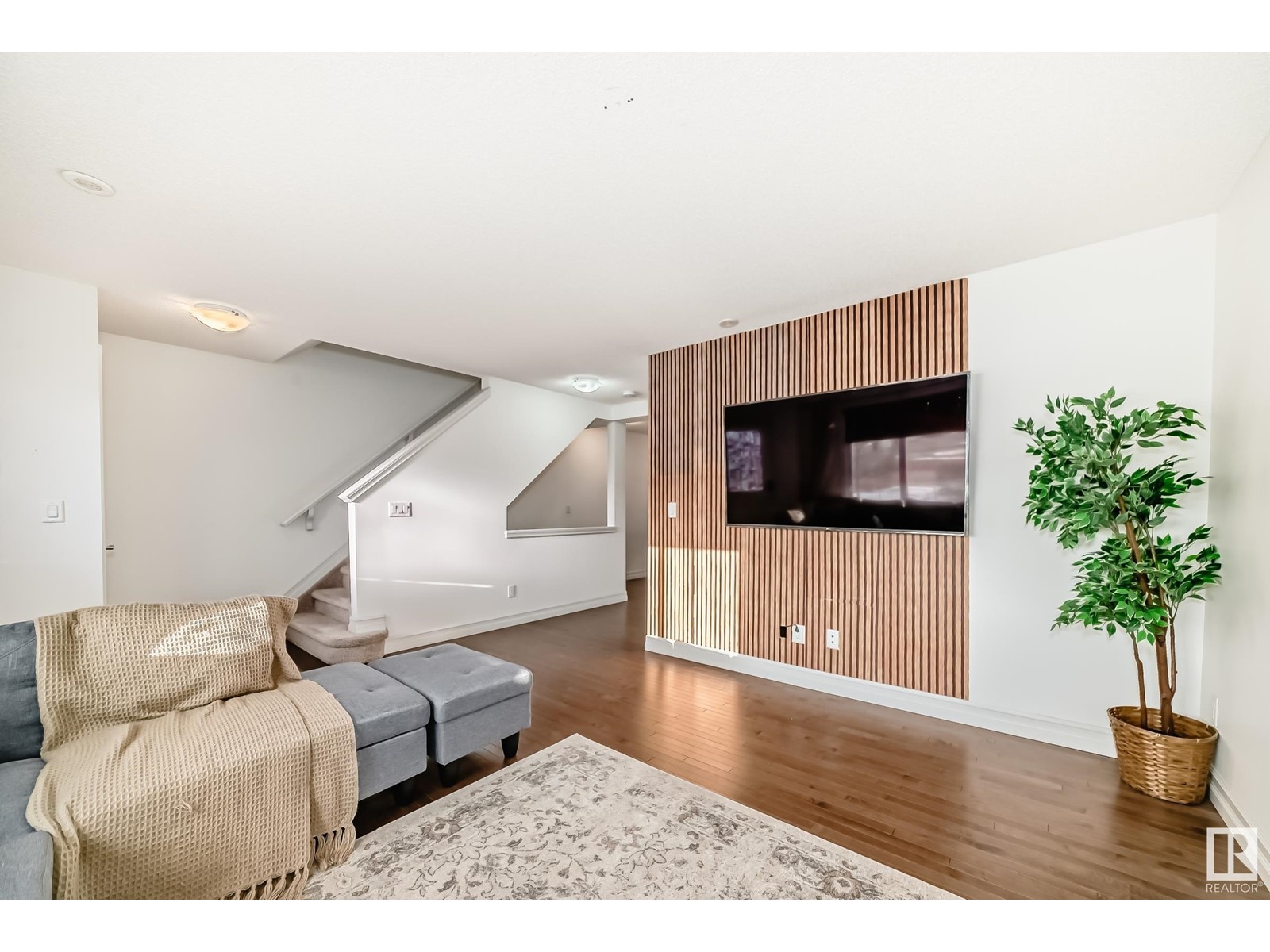 Property at #118 3625 144 AV NW image 5