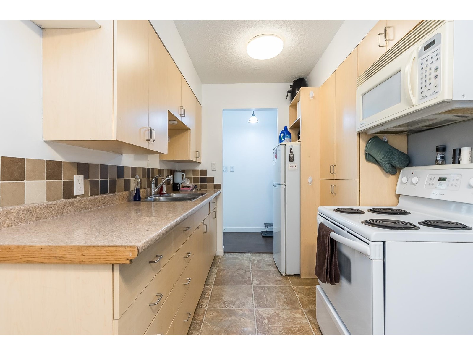 103 2211 Clearbrook Road, Abbotsford, British Columbia  V2T 2X4 - Photo 8 - R2983128