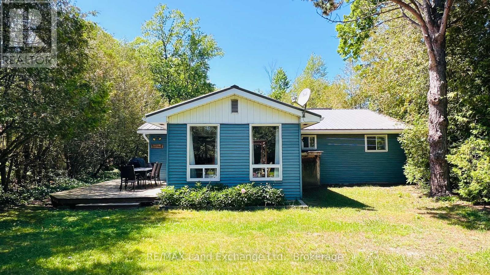 304 Maple Street, Huron-Kinloss, Ontario  N2Z 2X3 - Photo 11 - X12053365