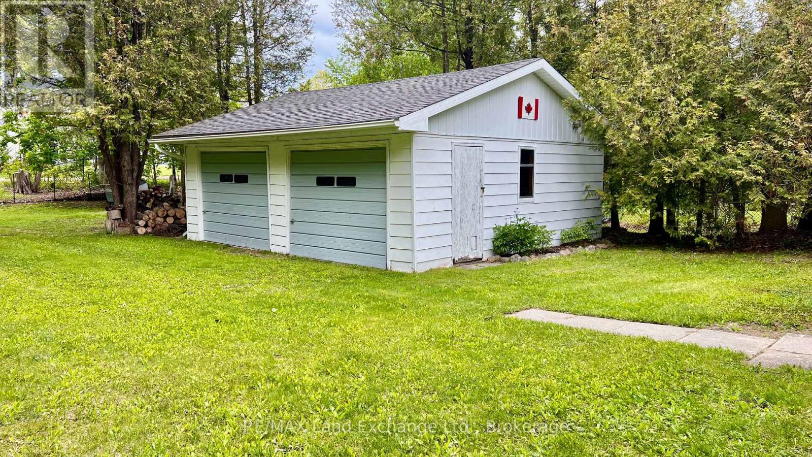 304 Maple Street, Huron-Kinloss, Ontario  N2Z 2X3 - Photo 3 - X12053365