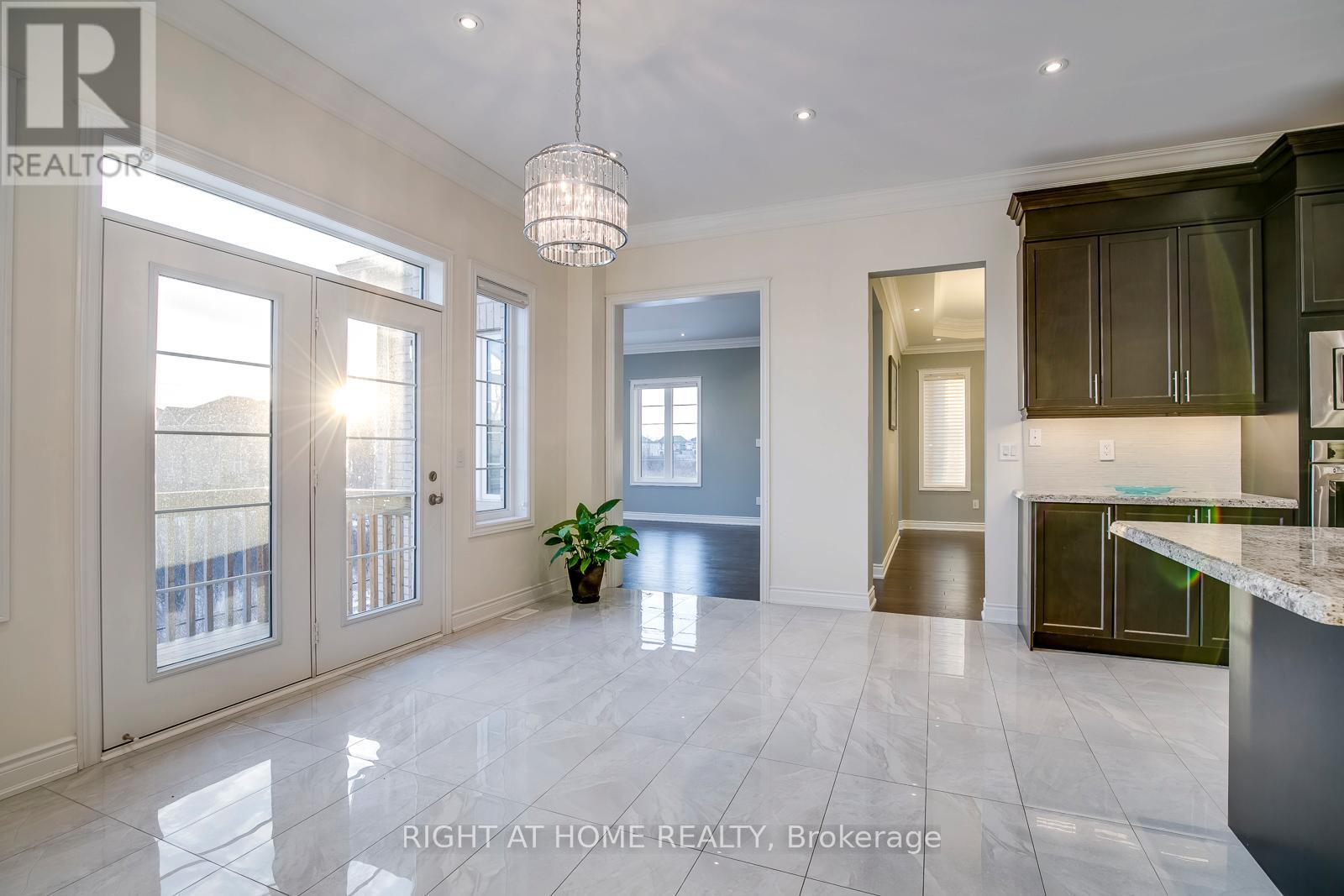 3182 Sunflower Drive, Oakville (Oa Rural Oakville), Ontario  L6M 1N3 - Photo 15 - W12084938