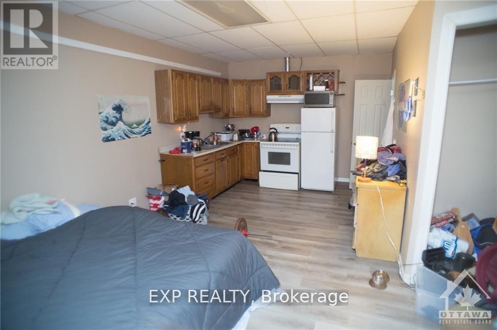 380 Fisher Street, North Bay, Ontario  P1B 2E1 - Photo 10 - X12084881