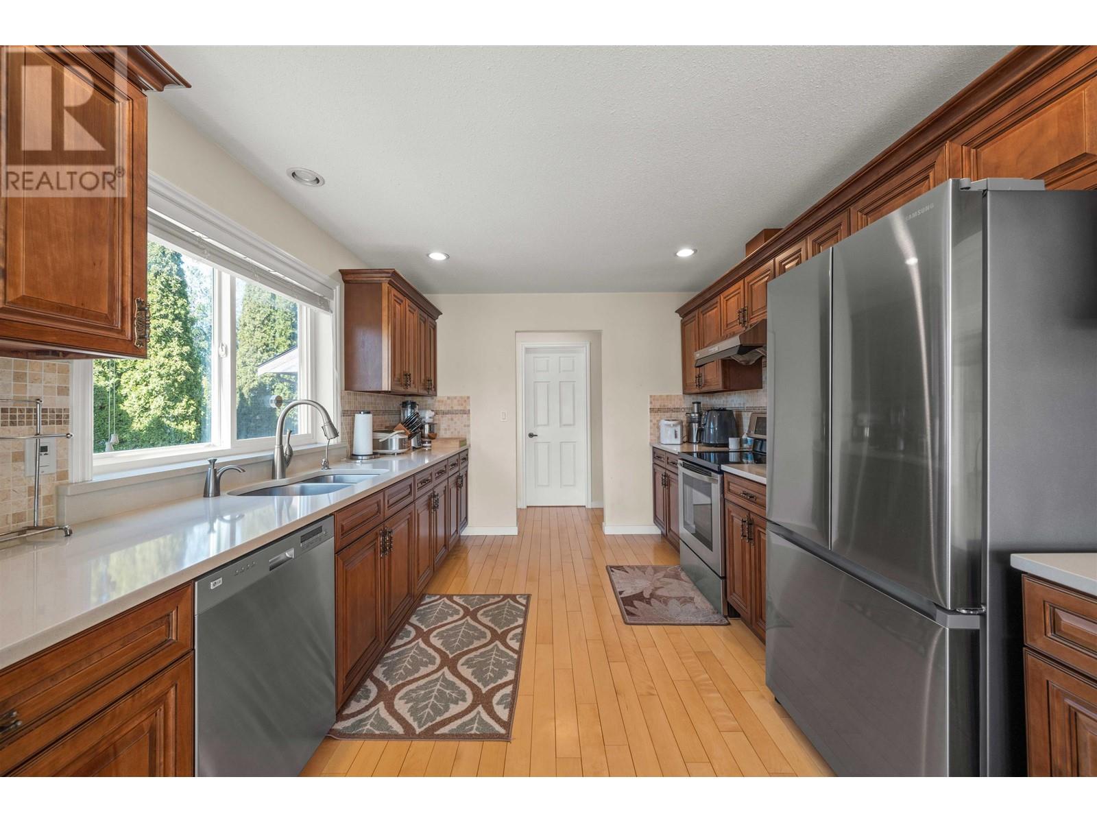 15540 Westminster Highway, Richmond, British Columbia  V6V 1A6 - Photo 2 - R2990313