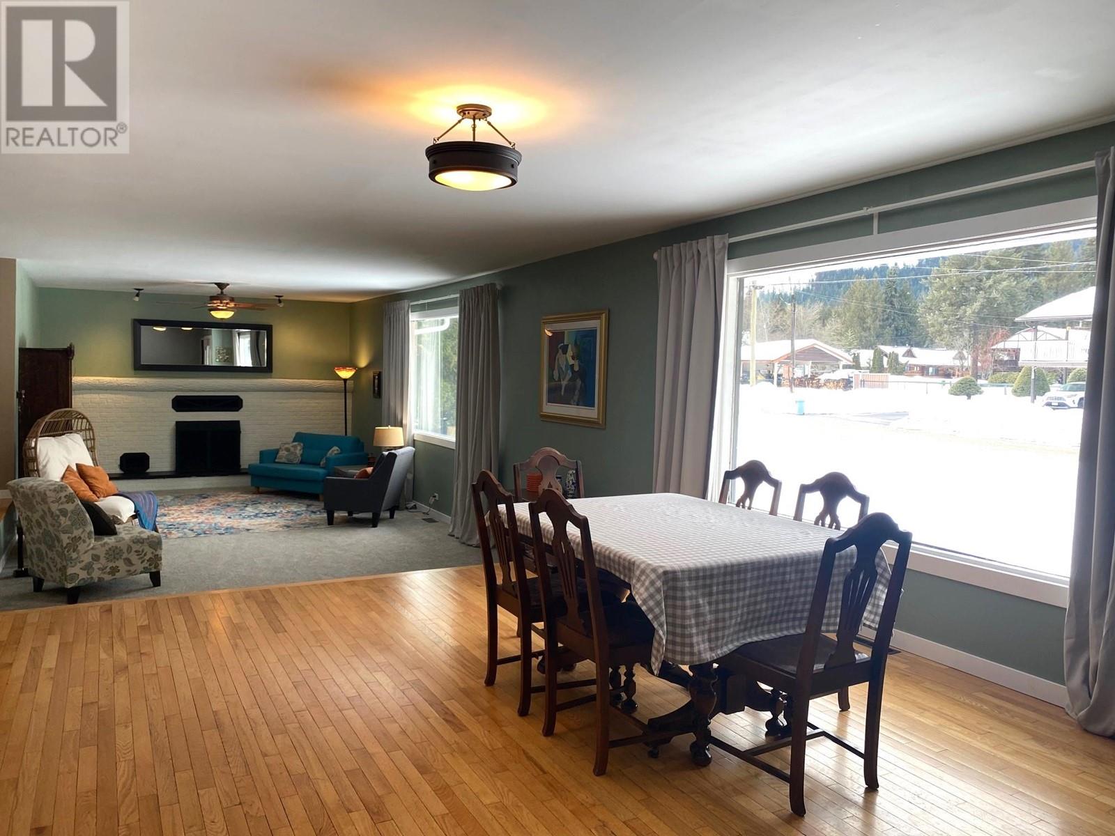 1121 Glendale Avenue, Salmo, British Columbia  V0G 1Z0 - Photo 8 - 10343628