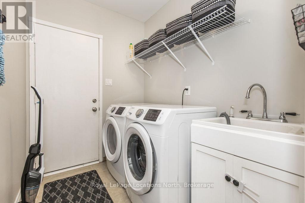 158 Fernbrook Drive, Wasaga Beach, Ontario  L9Z 1G9 - Photo 14 - S12084943