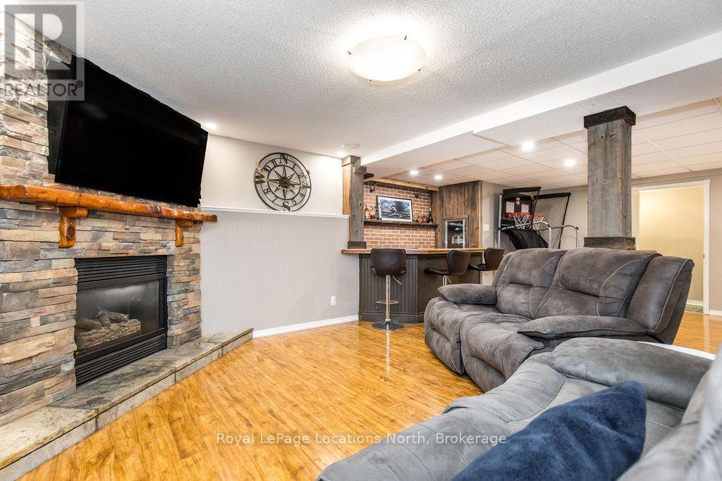 158 Fernbrook Drive, Wasaga Beach, Ontario  L9Z 1G9 - Photo 29 - S12084943