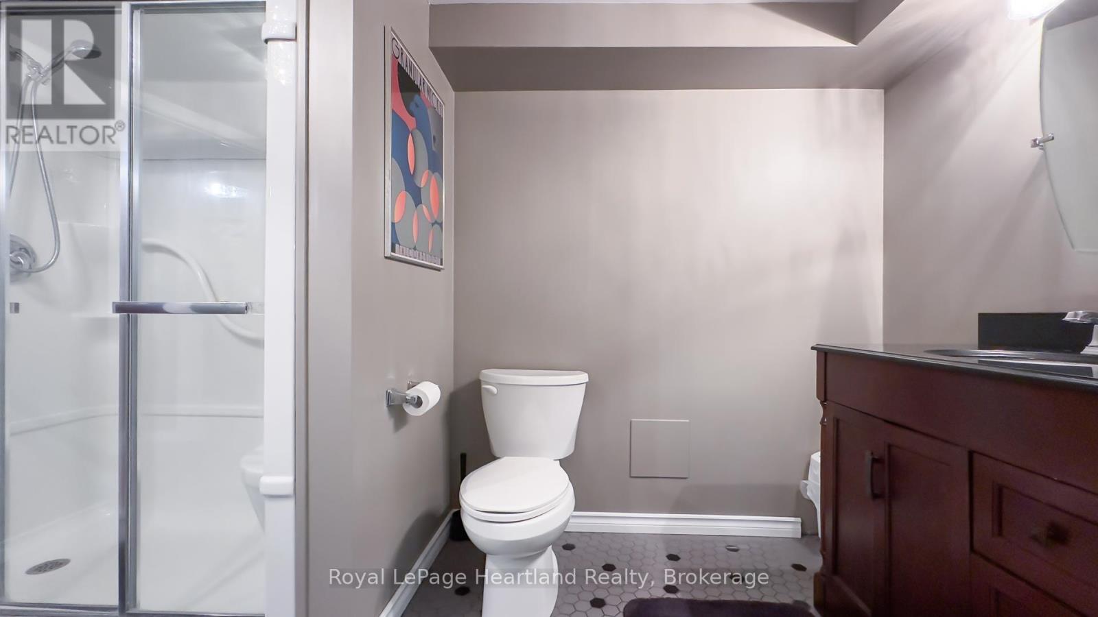 Photo 47 of 50 for 71 Rattenbury Street E