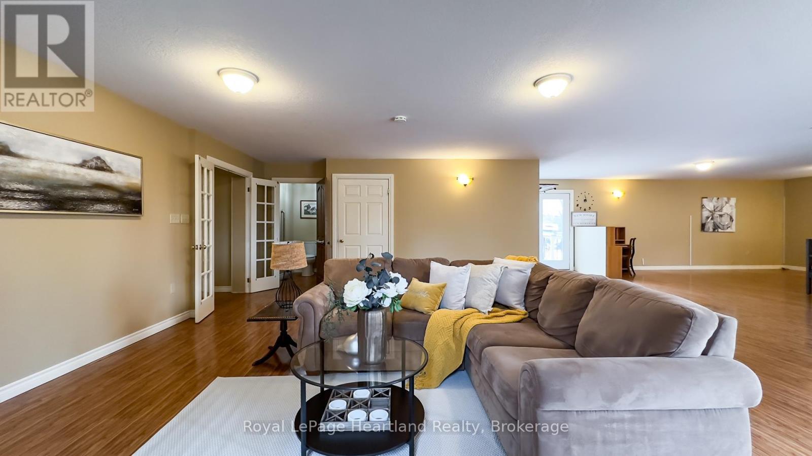 273 Hamilton Street, North Huron, Ontario  N0M 1H0 - Photo 37 - X12084974