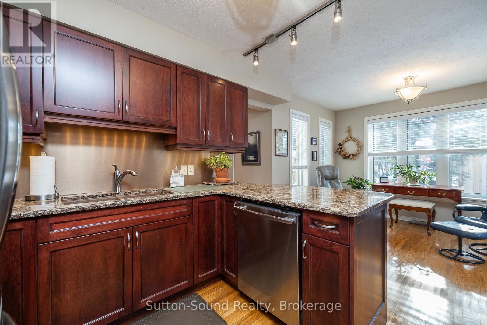 433 8th Avenue A East Avenue E, Owen Sound, Ontario  N4K 6S8 - Photo 11 - X12085000