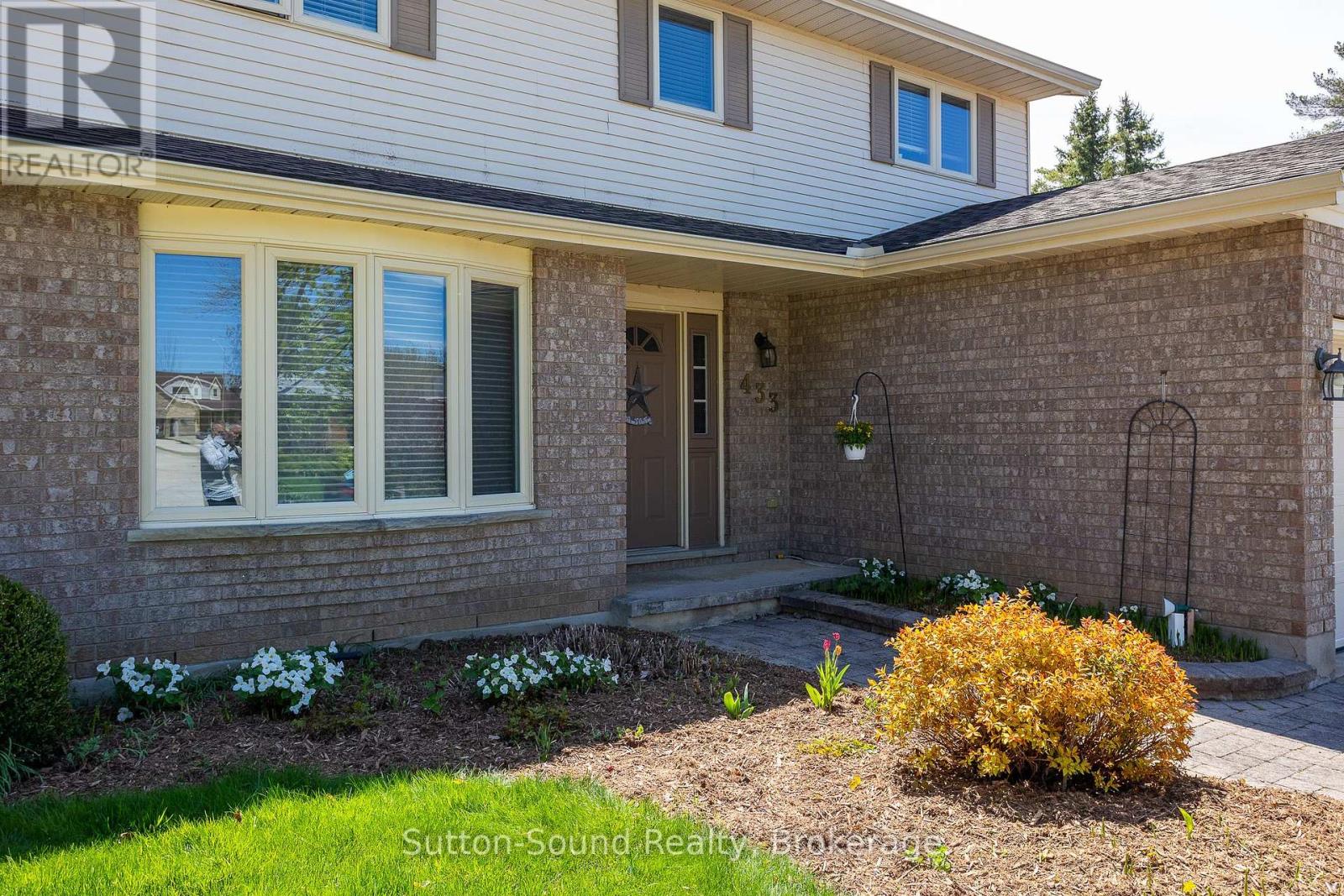 433 8th Avenue A East Avenue E, Owen Sound, Ontario  N4K 6S8 - Photo 2 - X12085000