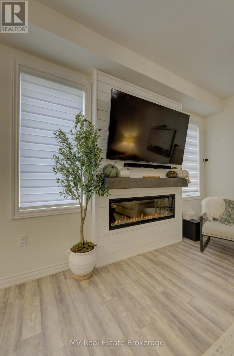 71 Dass Drive W, Centre Wellington, Ontario  N1M 0H9 - Photo 22 - X12085018